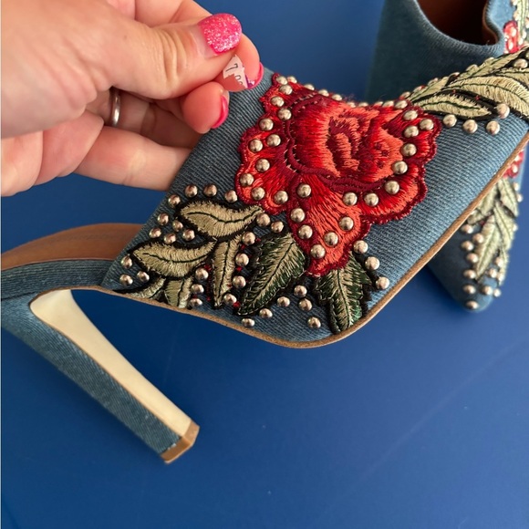 Anthropologie Jeffrey Campbell Women's Embroidered Denim Mules - Red and Gold - Picture 2 of 6
